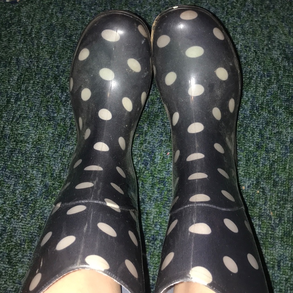 ❗️SLIGHTLY WORN POLKA DOT RAIN BOOTS❗️